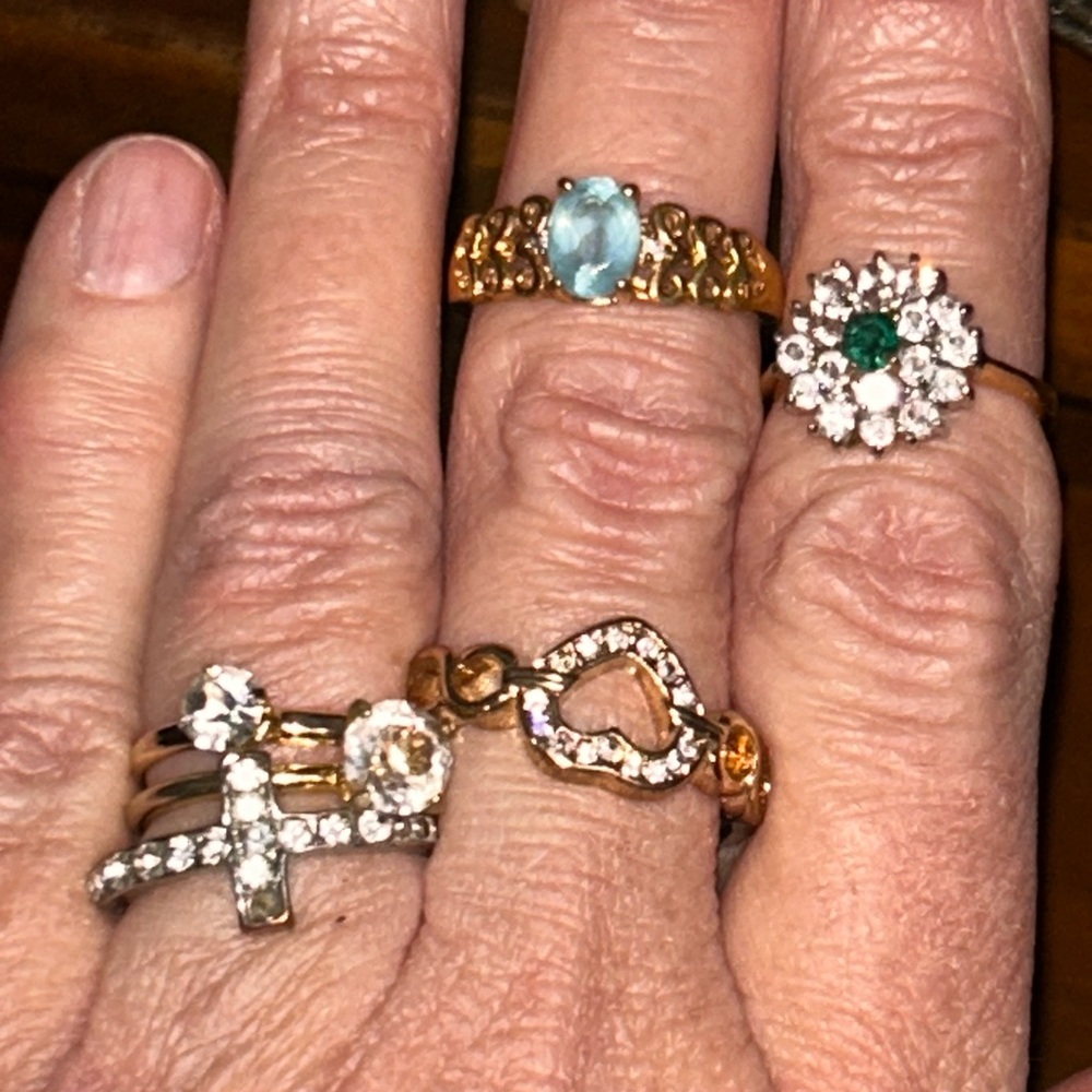 Lot Costume Gold and Silver Colored Rings